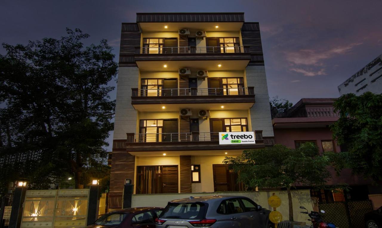 Treebo Swastika Premium Hotel Noida Exterior photo