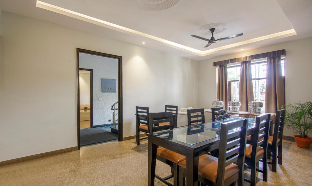 Treebo Swastika Premium Hotel Noida Exterior photo