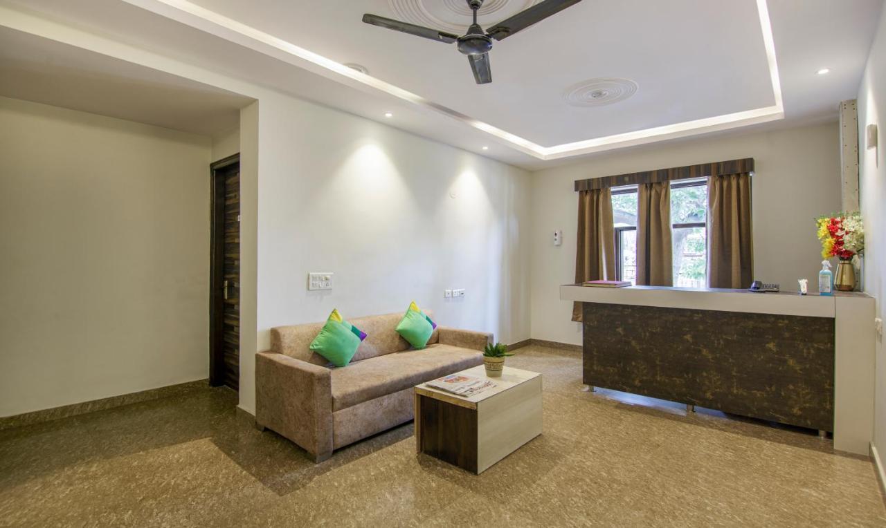 Treebo Swastika Premium Hotel Noida Exterior photo